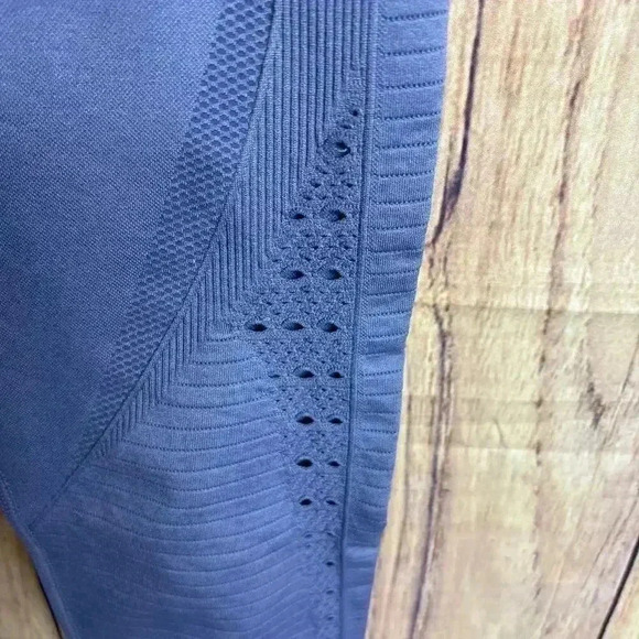 Gymshark Leggings Dusty Purple Color XS/S READ - Picture 3 of 6
